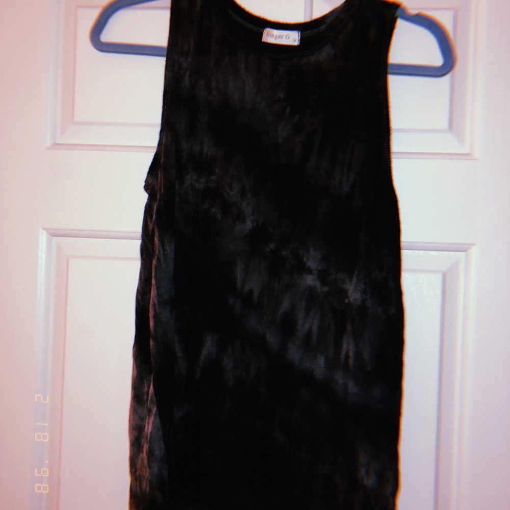 Tank tops - Picture 4 of 4